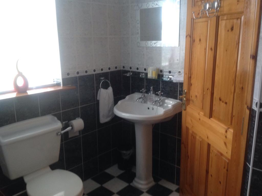 Loughrask Lodge Bed & Breakfast Ballyvaughan Δωμάτιο φωτογραφία